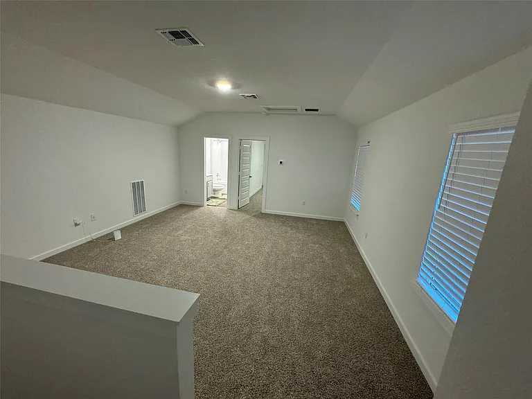 204 James River Dr — Photo 24