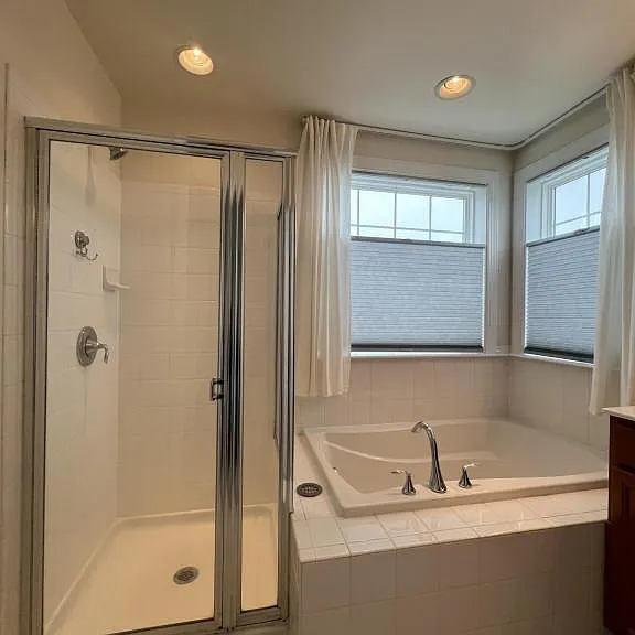 2101 Saint Josephs Dr — Photo 27