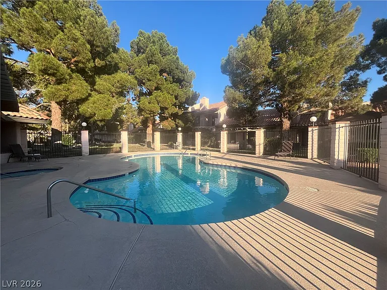 3611 Laguna Del Sol Dr — Photo 6