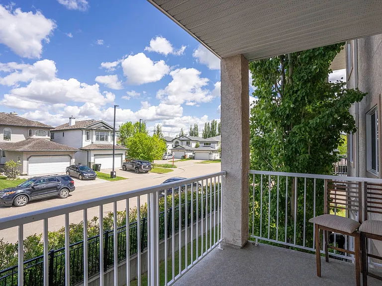 2305 35a Ave NW #211 — Photo 5