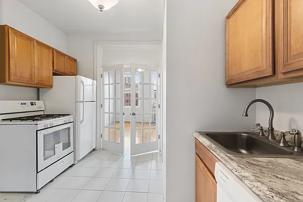 Rented by Corcoran | media 5