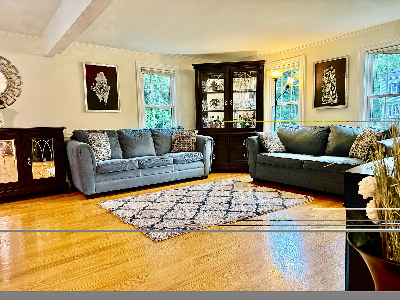 3 bed, 1800 sqft, $3,300 — Photo 4