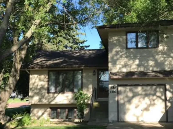 4300 S Locust Dr, Sioux Falls, SD 57105
