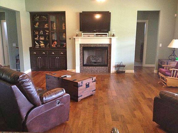 3rd image of 430 Monterey Pl