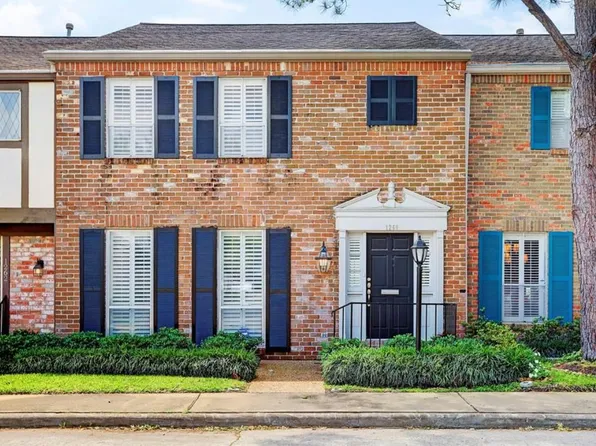 1260 Fountain View Dr #171, Houston, TX 77057