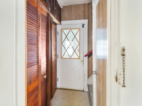 30 Early Ave #2, Medford, MA 02155