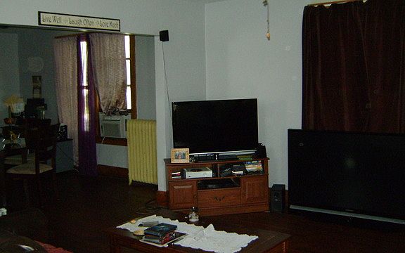 2nd image of 468 Grand Ave