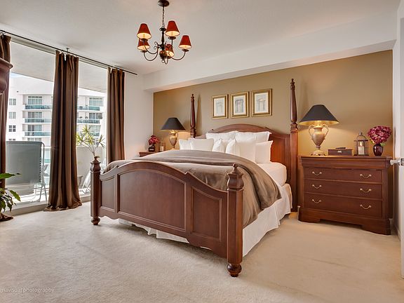 5th image of 7900 Harbor Island Dr APT 903