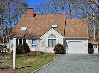49 Seashell Ln, East Falmouth, MA 02536