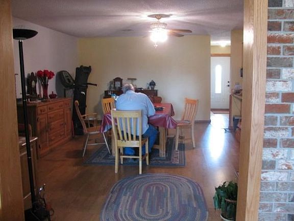 4th image of 12102 S Park East Dr