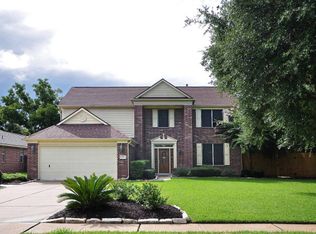 58 Cranberry Ct, Lake Jackson, TX 77566