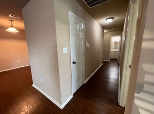 2701 Lovers Ln, Krum, TX 76249