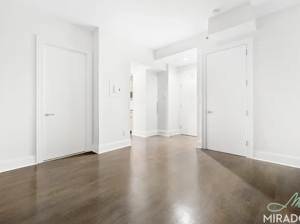 15 Park Row image 7 of 15