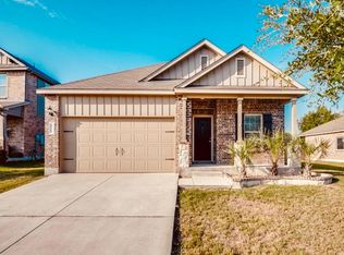 676 Peacock Ln, New Braunfels, TX 78130