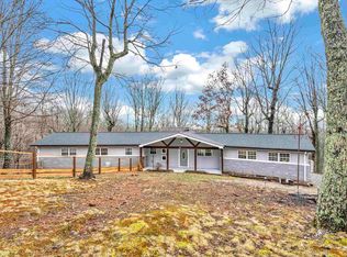 13 Woodhaven Dr, Greenville, SC 29609