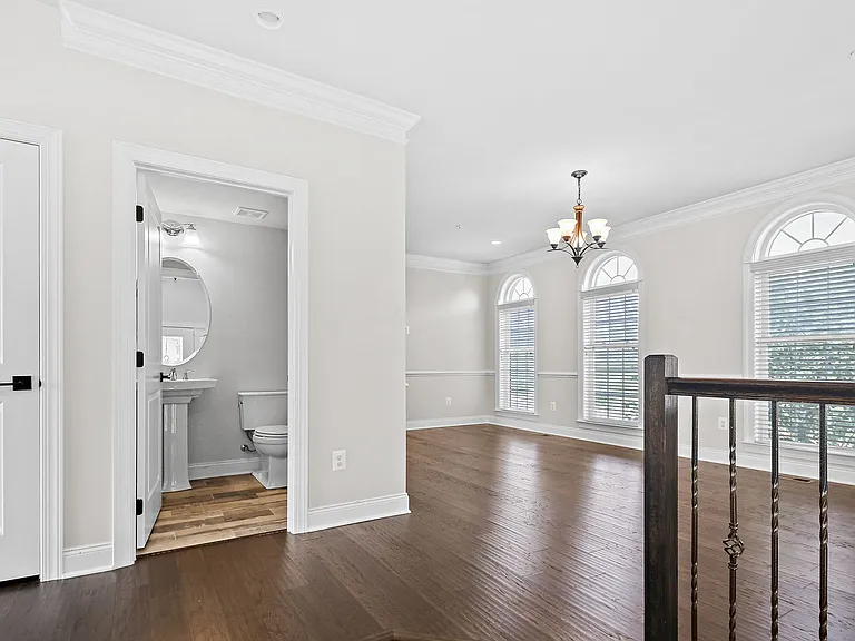 2542 Cherry Tree Rd — Photo 5