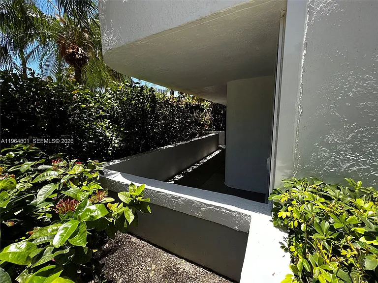 1717 N Bayshore Dr #A-1057 — Photo 19