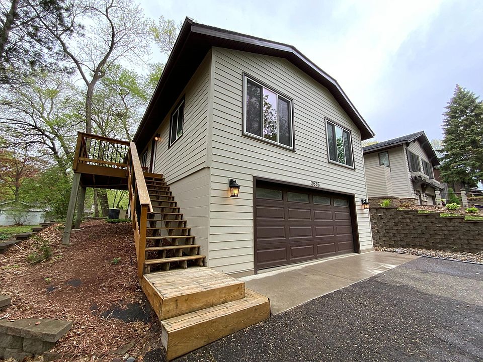 1st image of 2635 Larch Ln N