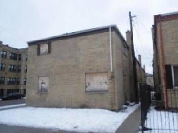 3rd image of 100 N Lotus Ave APT A