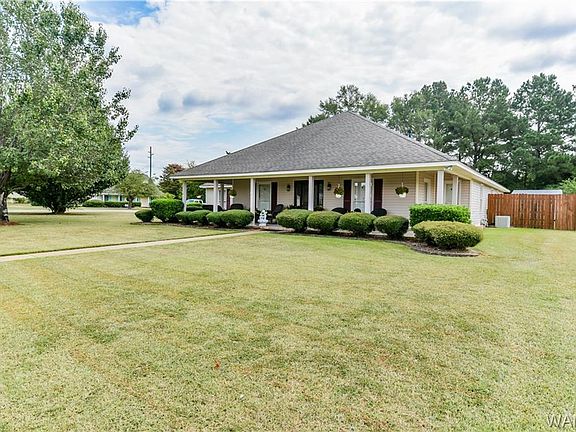 2nd image of 3713 Foxtrail Ln