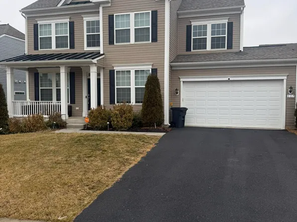 117 Station Ter E, Martinsburg, WV 25403