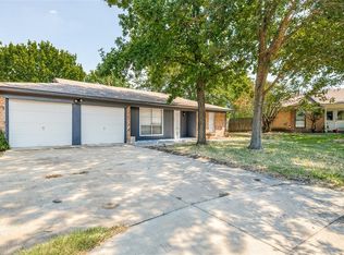 2109 Lejuan Ct, Arlington, TX 76010