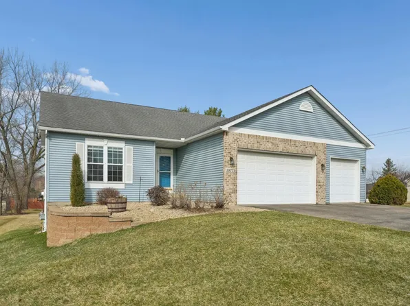 19771 Calgary Trl, Farmington, MN 55024