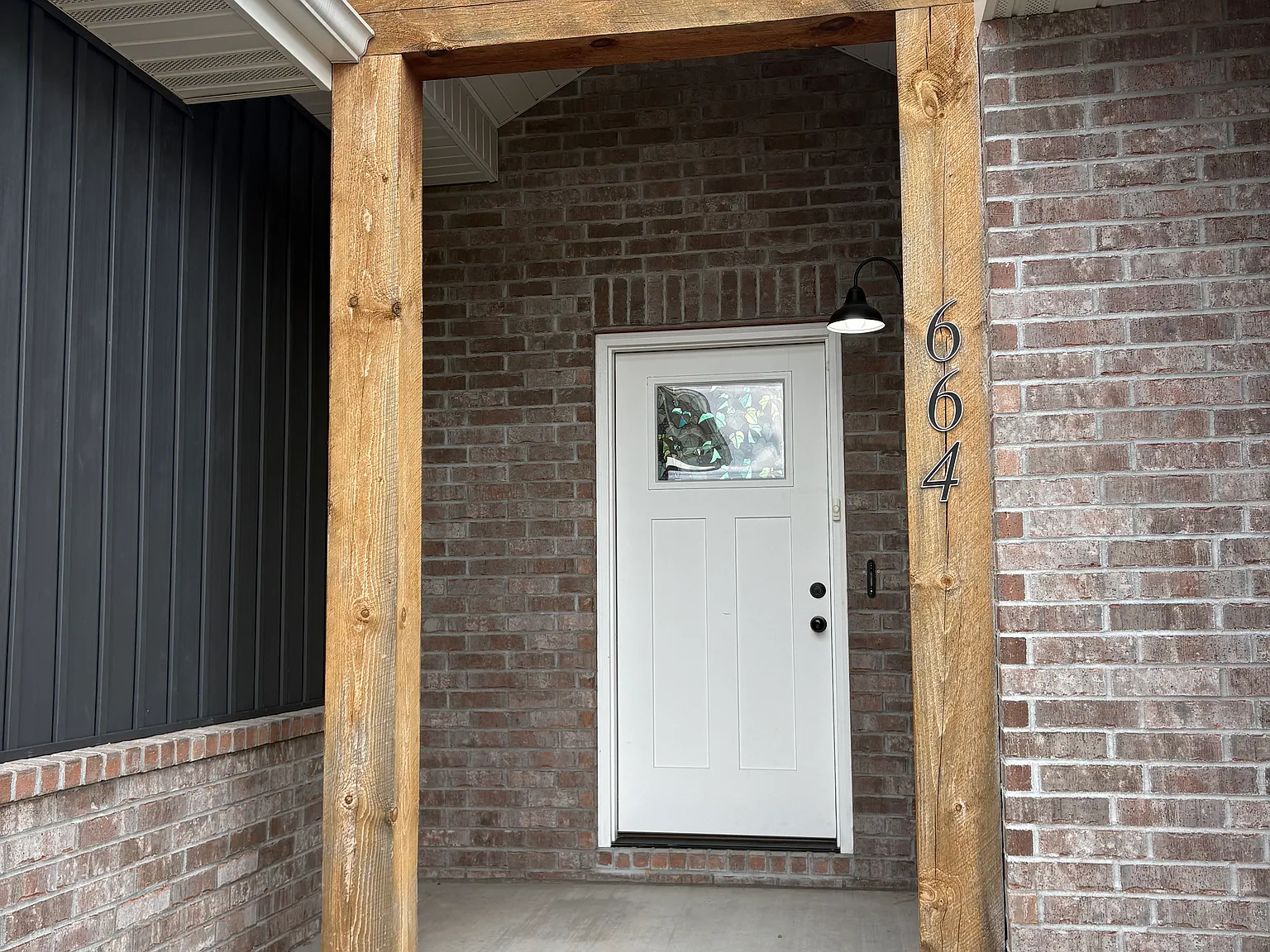 3 bed, 1400 sqft, $1,900 — Photo 2