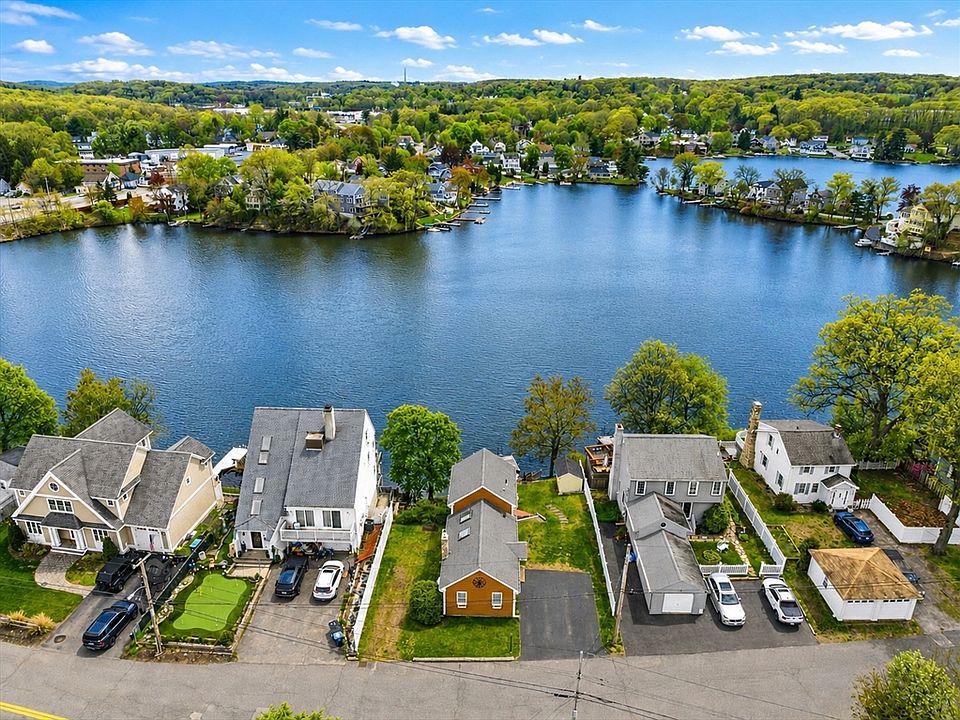1st image of 1 Bay View Dr