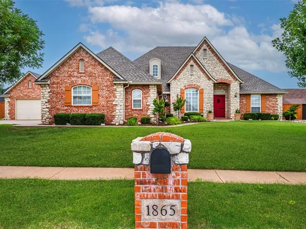 1865 Buckskin Ct, Blanchard, OK 73010