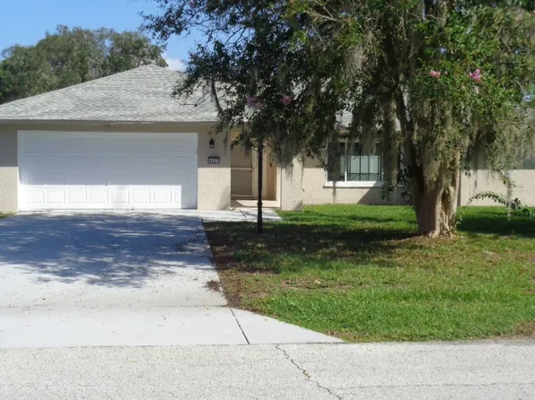 9023 Pemberton St, Spring Hill, FL 34608
