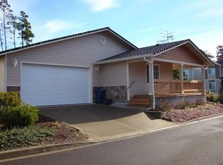 963 9th St, Florence, OR 97439