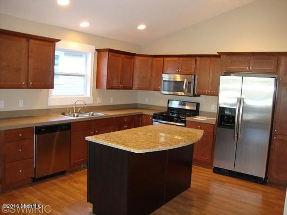 2nd image of 315 Lilybells Ln