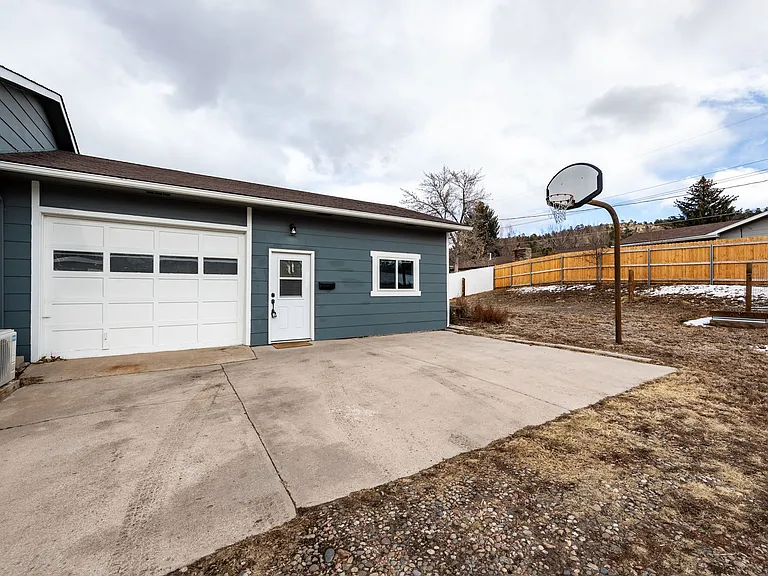 3800 1/2 Templeton Gap Rd — Photo 36