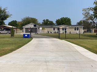 29312 Memorial Rd, McLoud, OK 74851