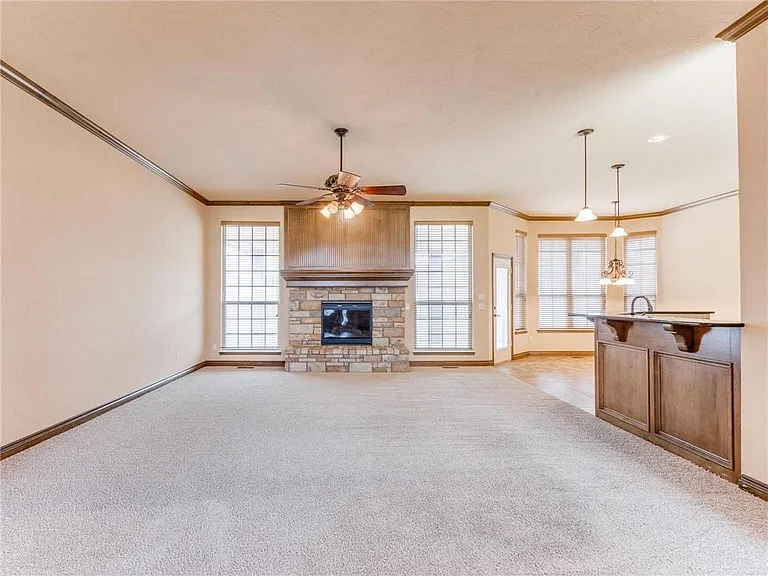 4908 Arbuckle Dr — Photo 5