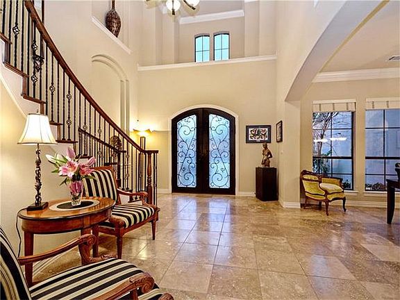 3rd image of 10909 Gaillardia Dr