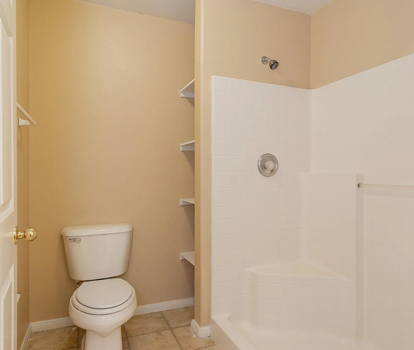 2 bed, 991 sqft, $1,279 — Photo 4