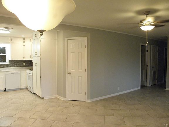 5th image of 56 E Hannah Cir