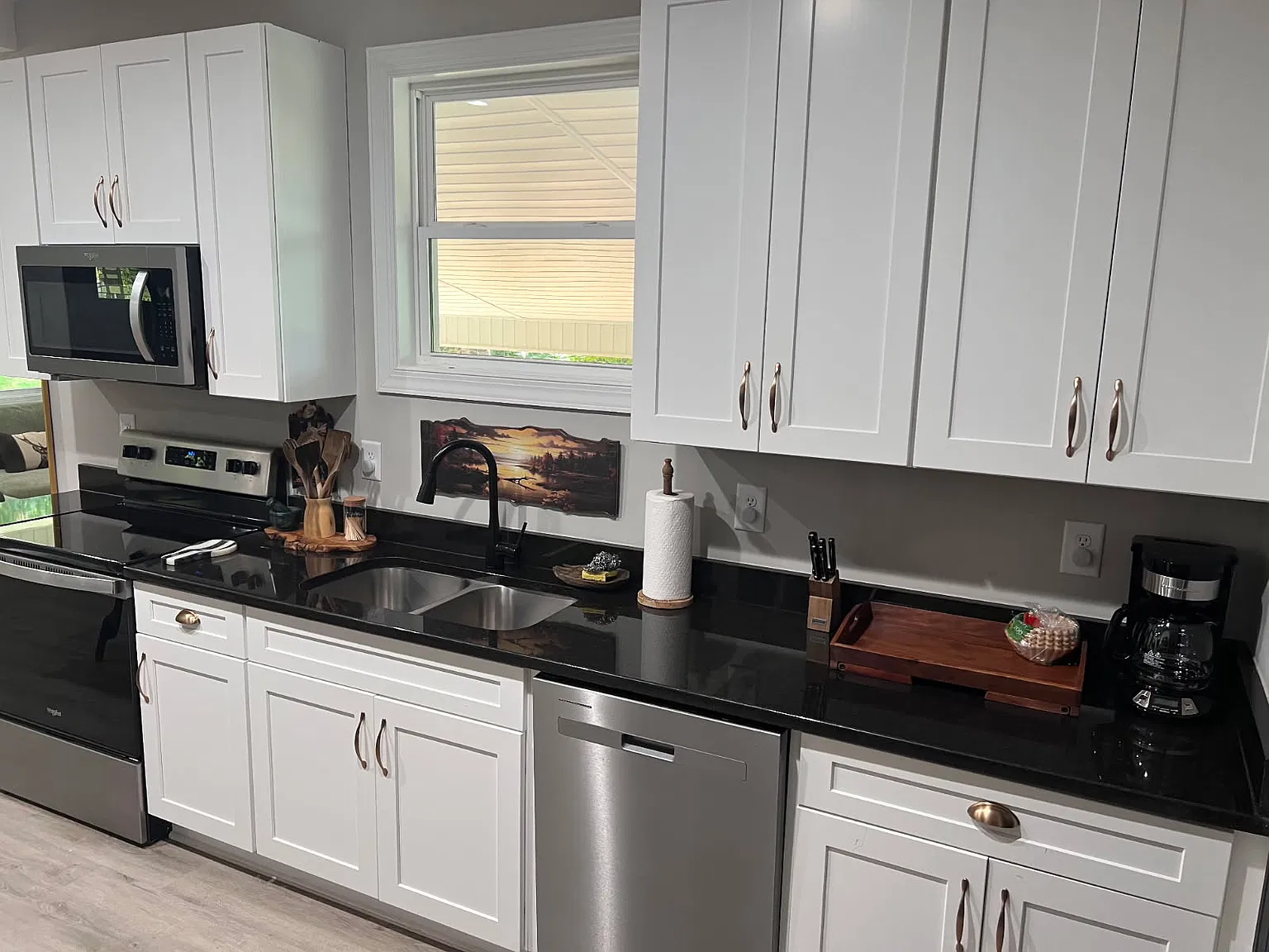 2 bed, 1396 sqft, $2,800 — Photo 3