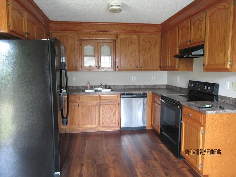 3590 Oleander Dr — Photo 4