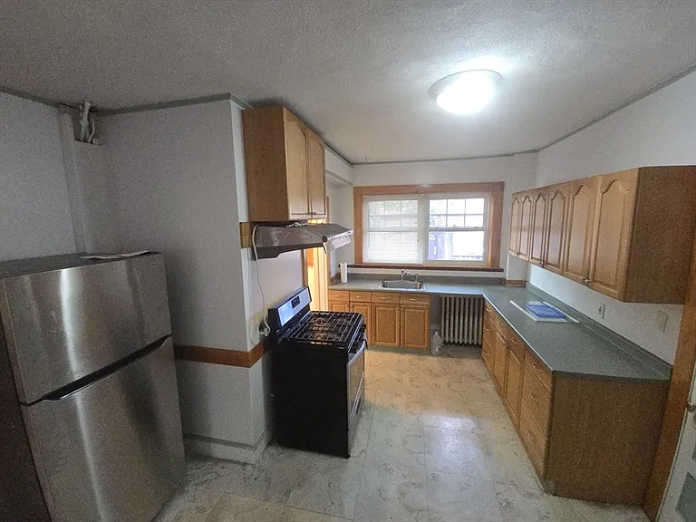 49 Parsons St #1 — Photo 5