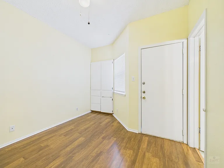 3316 Guadalupe St #220 — Photo 8
