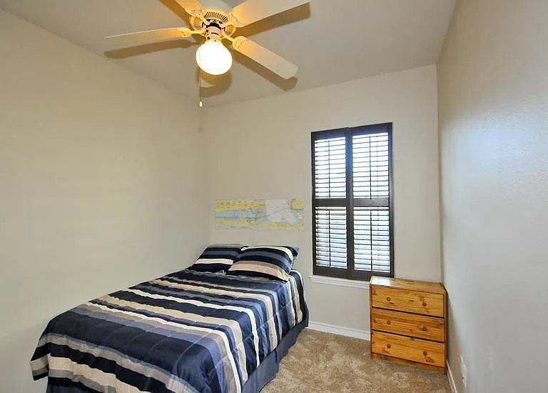 14901 Windward Dr #802 — Photo 27