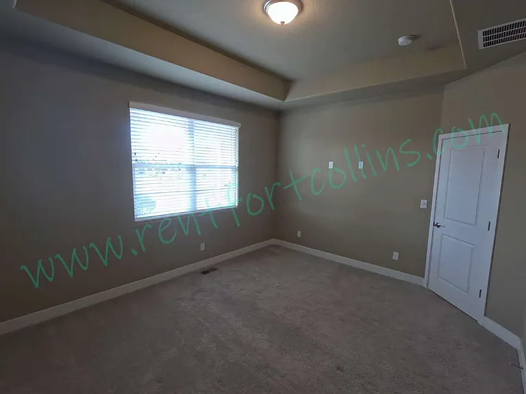 312 SE 4th St — Photo 5