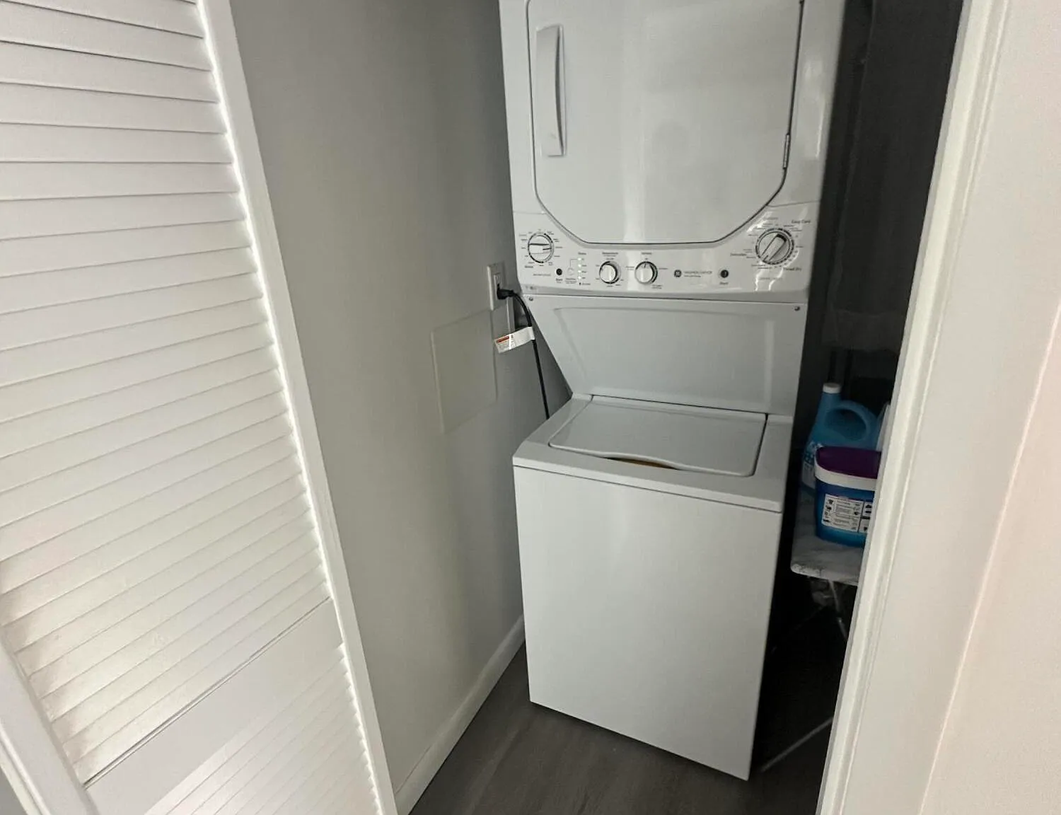 2 bed, 858 sqft, $2,000 — Photo 4