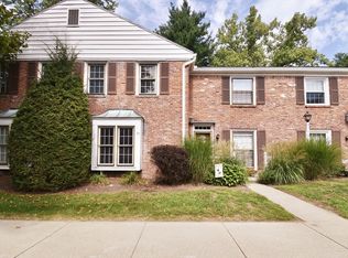 20 Smithfield Ct UNIT 20, Springfield, MA 01108