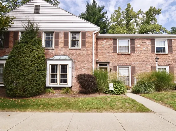20 Smithfield Ct Unit 20, Springfield, MA 01108