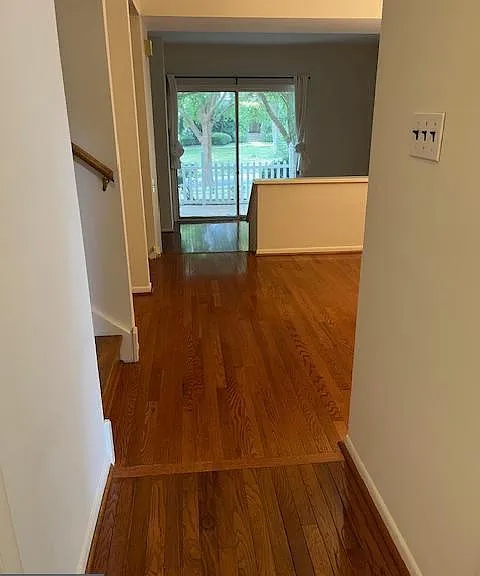 113 Montrose Ave — Photo 7