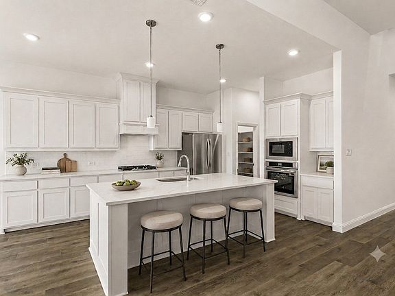 3rd image of 507 Pinnacles Ct